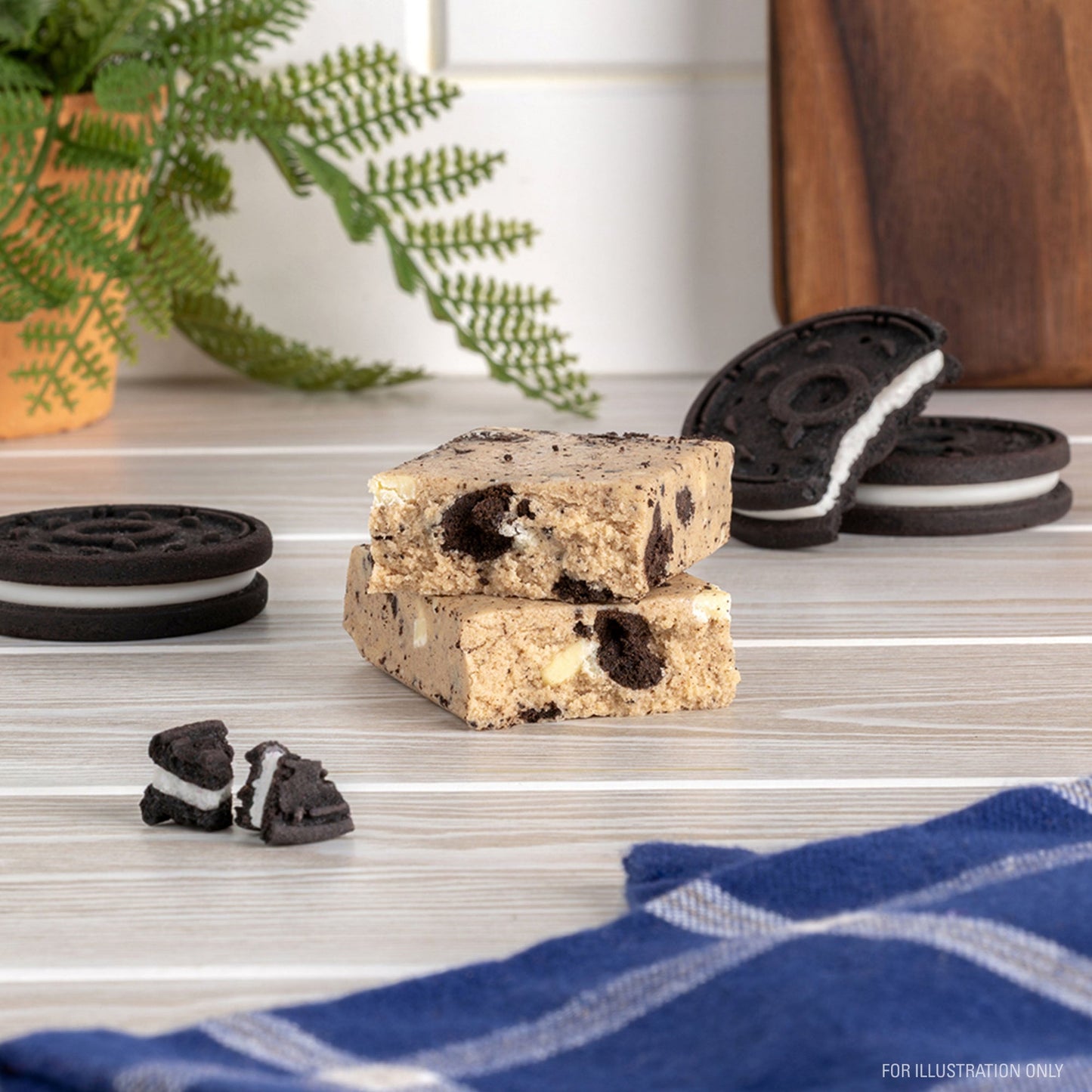 cookies-and-cream-protein-bars-c4 15807_QN_USA_ProteinBar_CAC_InterimAssetUpdate_Digital_Tabletop1.jpg